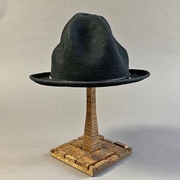 MOUNTAIN HAT